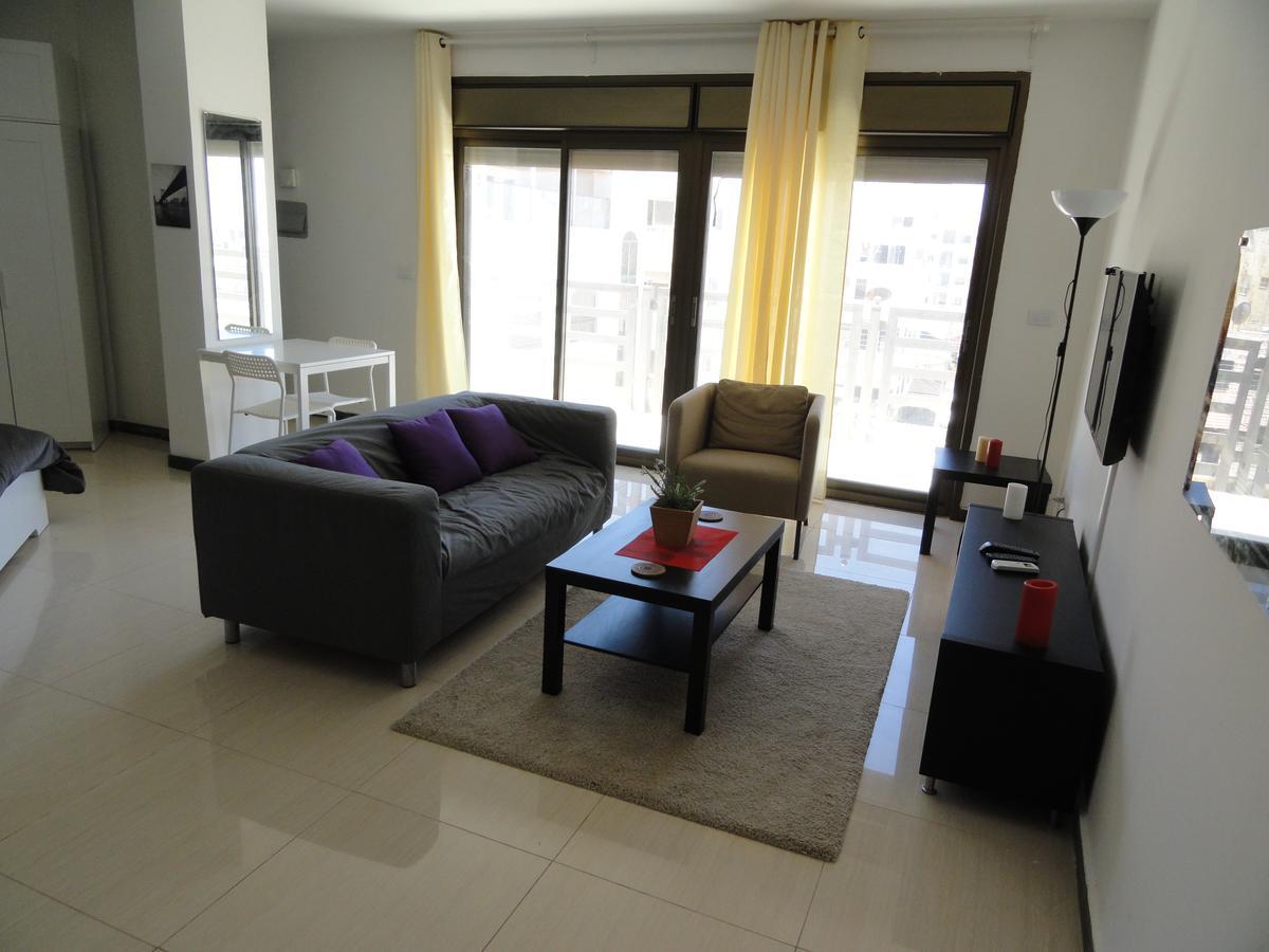 Diyarkom Apartment Amman Esterno foto